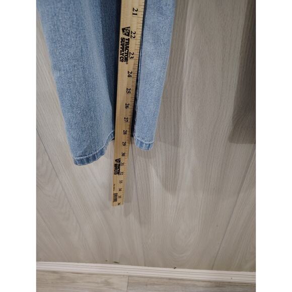 Women's Chicos Denim Jeans Stretch Straight Let Outdoors Size 2 Short - Picture 6 of 7